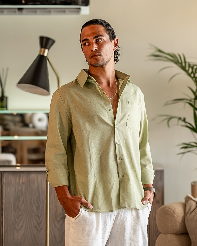 Chemise en lin légère et décontractée