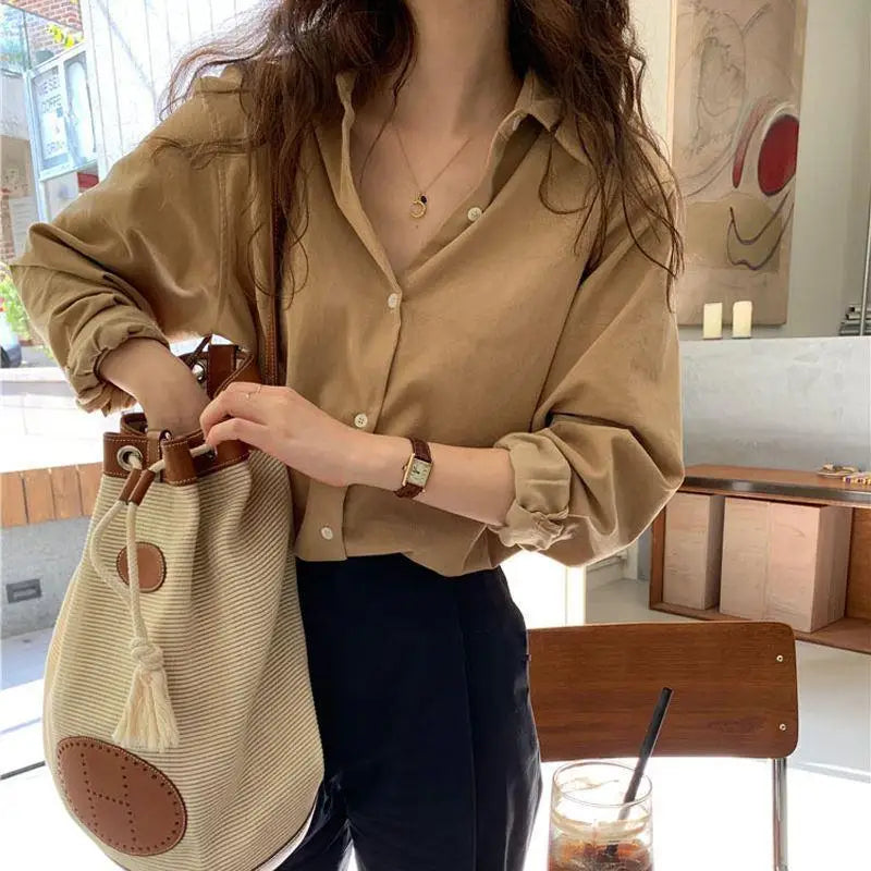 Chemise élégante et décontractée pour femme
