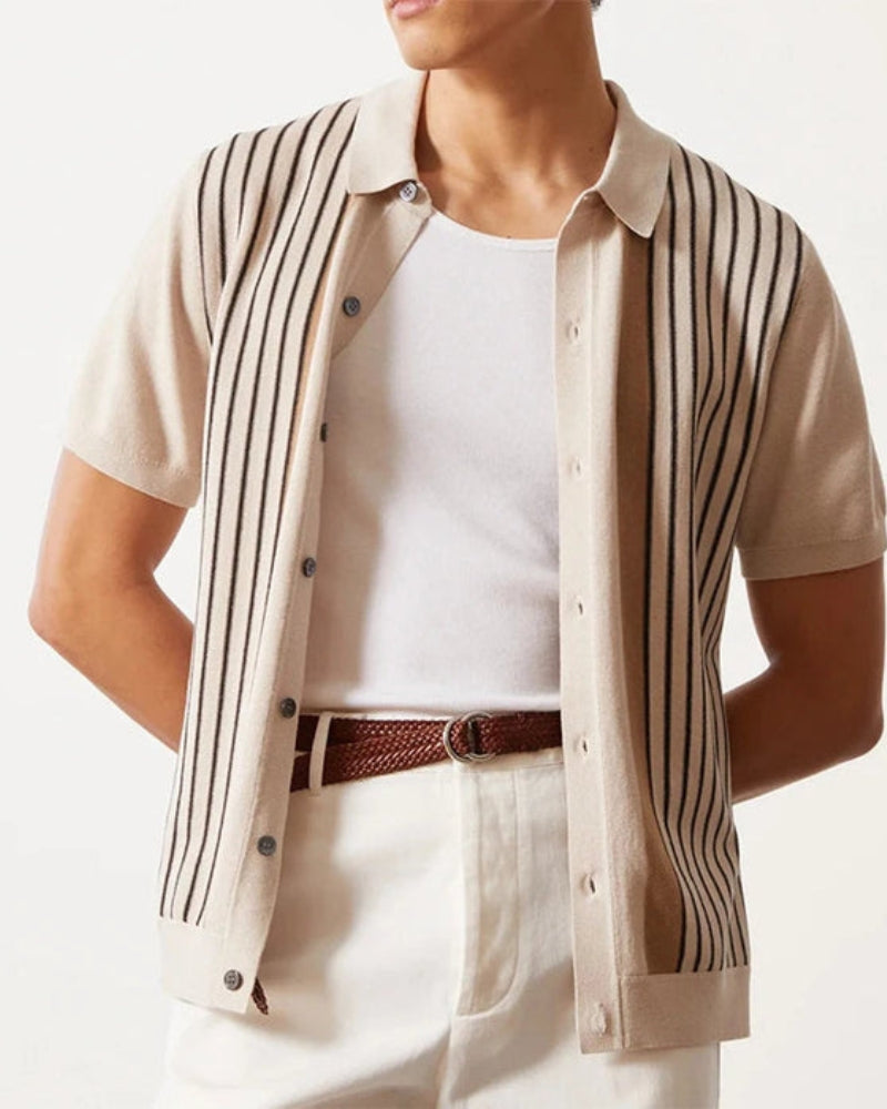 Polo tricot élégant à rayures intemporelles