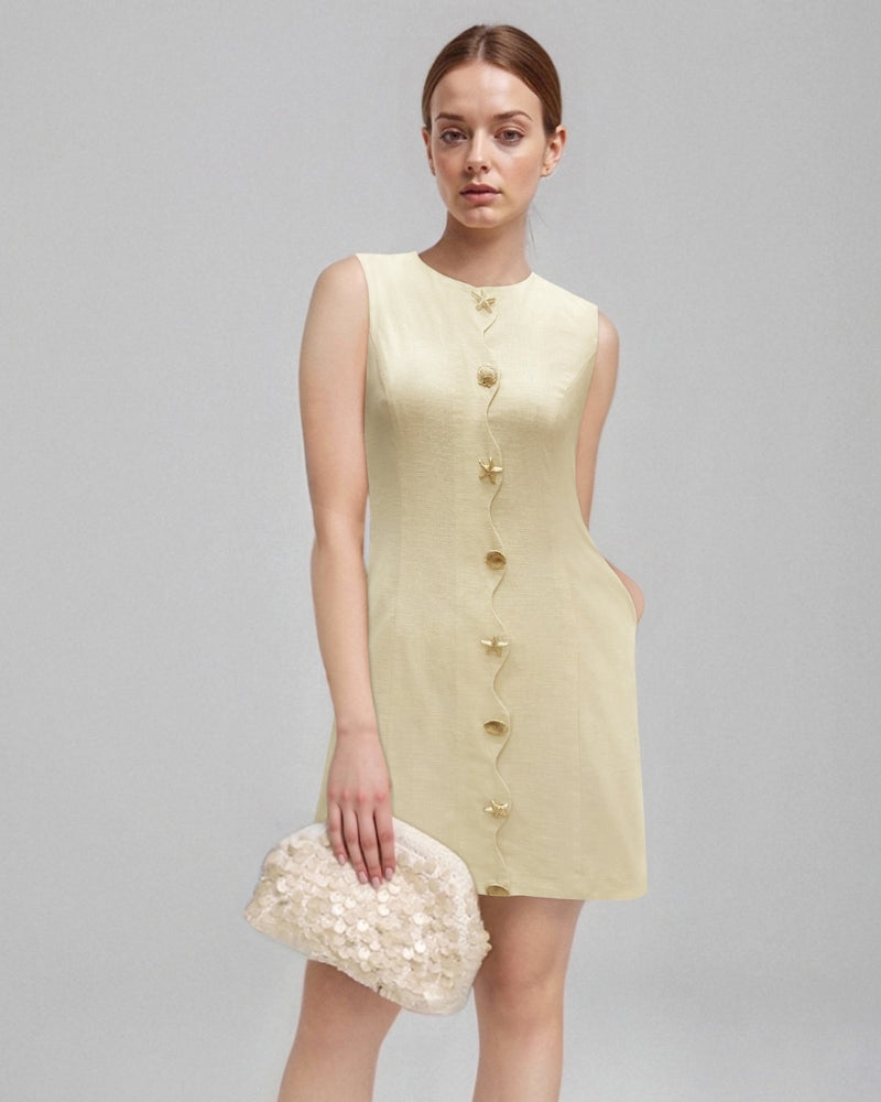 Robe élégante à détail sculptural